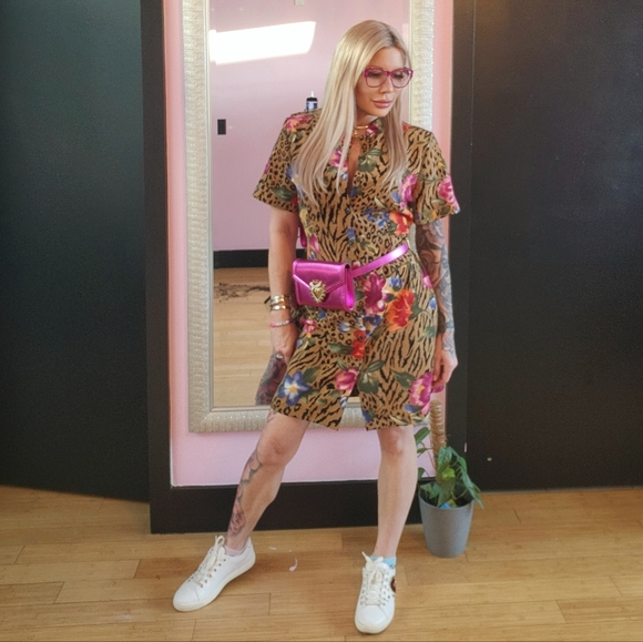 Kathie Lee Collection Dresses & Skirts - Animal print button-down shirt dress